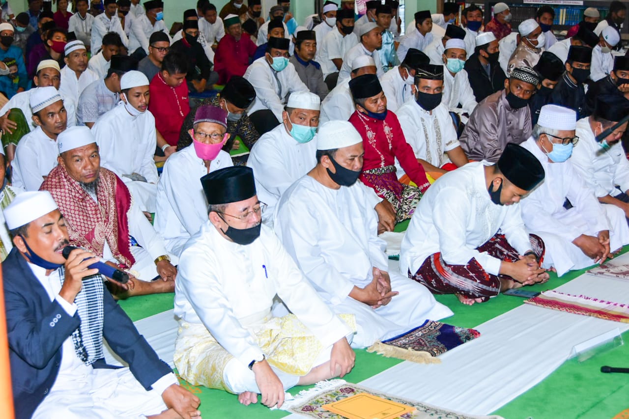 Plh Bupati Bengkalis Sholat Idul Adha di Masjid Agung Istiqomah Bengkalis