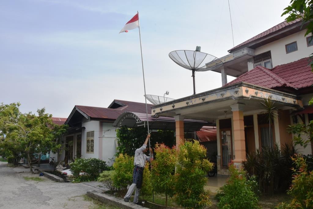 Semarakkan Bulan Kemerdekaan, Masyarakat Diimbau Kibarkan Bendera Merah Putih di Depan Rumah