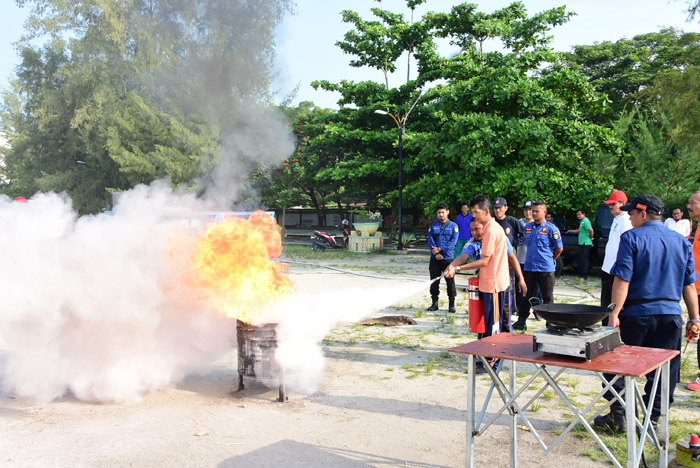 Damkar Himbau Seluruh Perangkat Daerah Wajib Miliki APAR