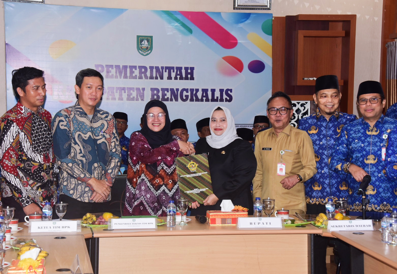 Gelar Exit Meeting LKPD 2025, Kasmarni Tegaskan Kepala PD Bengkalis Terus tingkat Kepatuhan dan Tertib Administrasi Pengelolaan Keuangan Daerah
