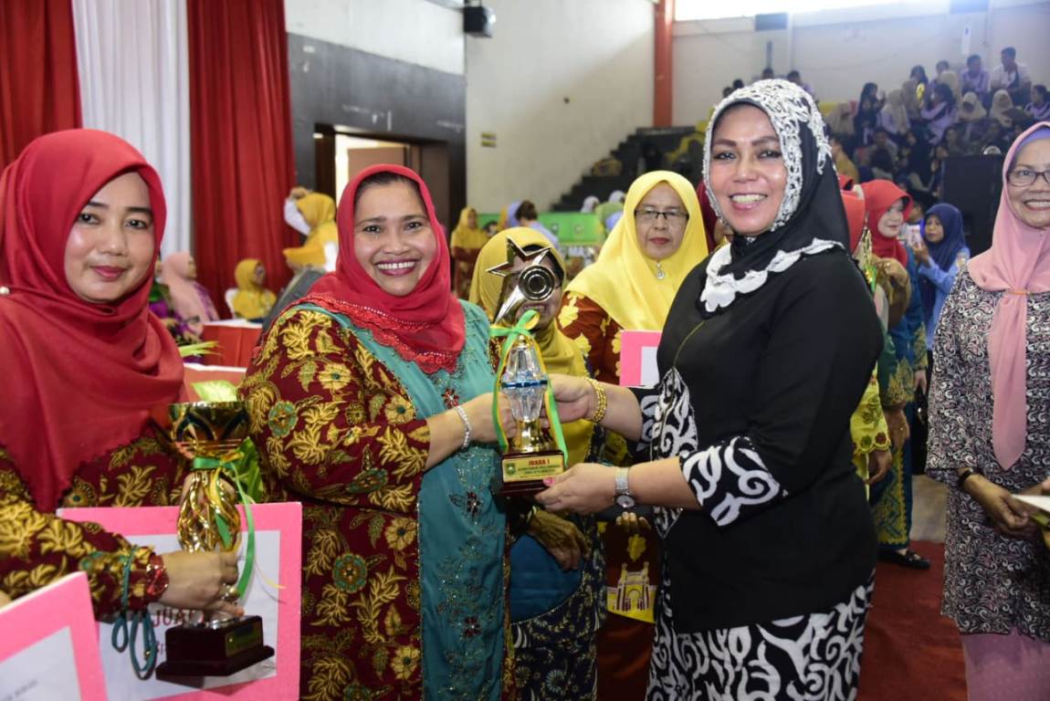  Saguwit Lunch Box Antarkan Kabupaten Bengkalis Juara III Lomba Cipta Menu B2SA