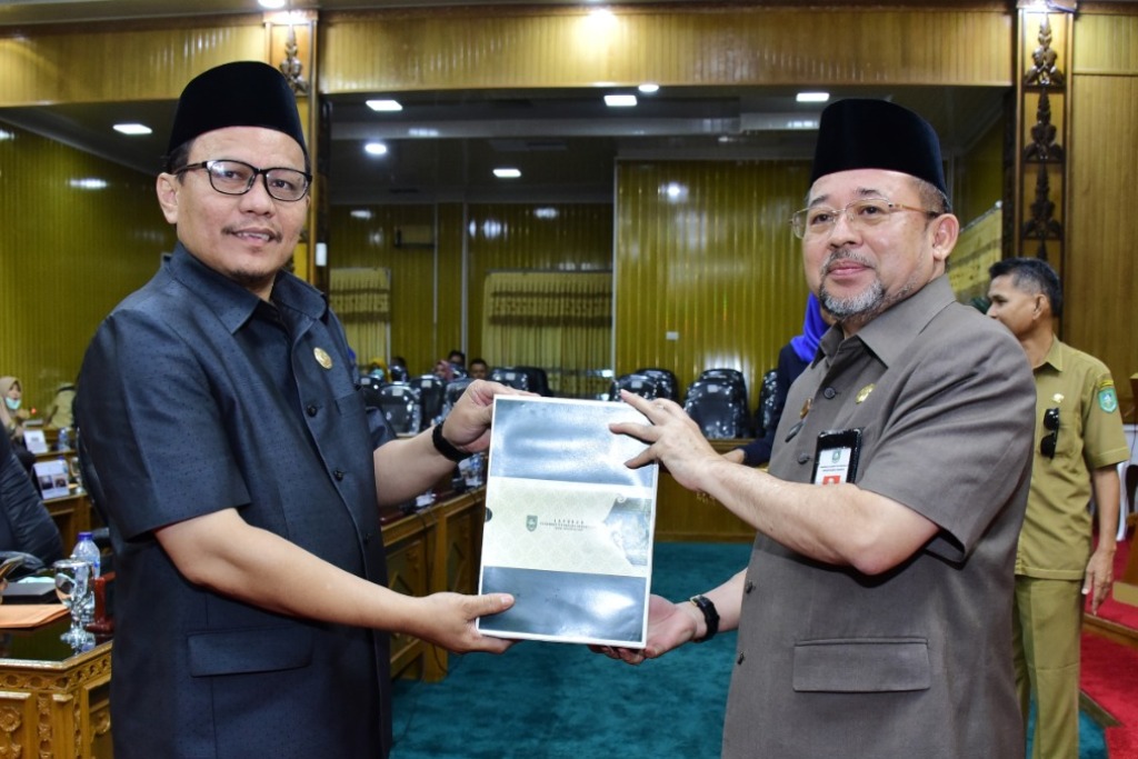 Plh. Bupati Bengkalis H Bustami HY Sampaikan LKPJ Tahun Anggaran 2019