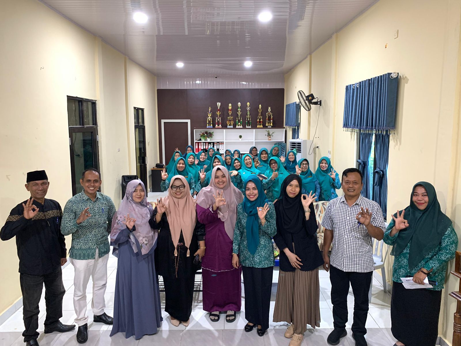 https://diskominfotik.bengkaliskab.go.id/asset/berita/original/507769937-ed6d9476-ab25-466b-a2c8-ac32ce1e6cbf.jpeg
