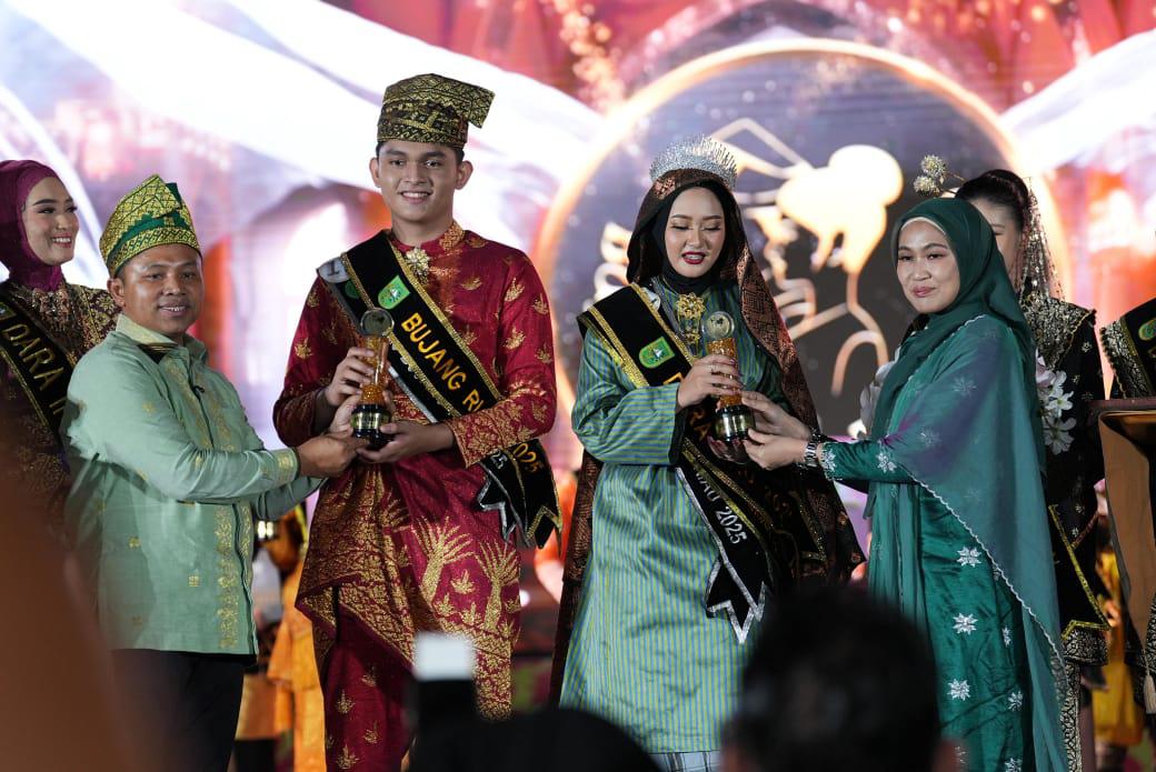 https://diskominfotik.bengkaliskab.go.id/asset/berita/original/52459708967-cab2fb992d931d4c3d86869e2e2e973c4ed505b3885efce902bc0d559e7e2ba3.jpeg