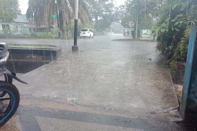 Pukul 15.45 WIB, Hujan Deras Kembali Guyur Kota Bengkalis