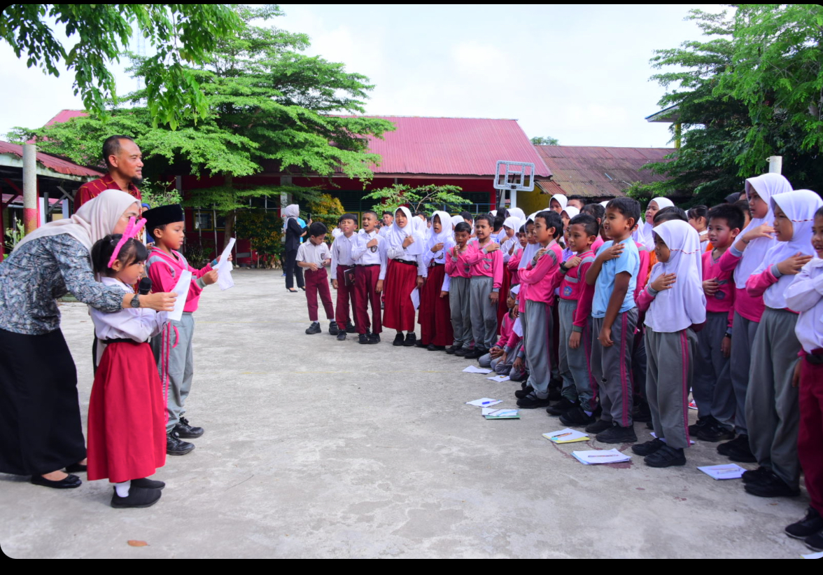 Gelar Program DSS, Diskominfotik Bengkalis Ajak Siswa SD Negeri 1 Jadi Generasi Cerdas Digital