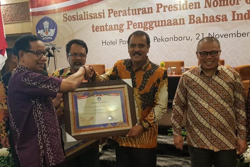 Ikut Tanda Tangani Deklarasi, Bengkalis Dapat Nilai A Penggunaan Bahasa Indonesia di Provinsi Riau