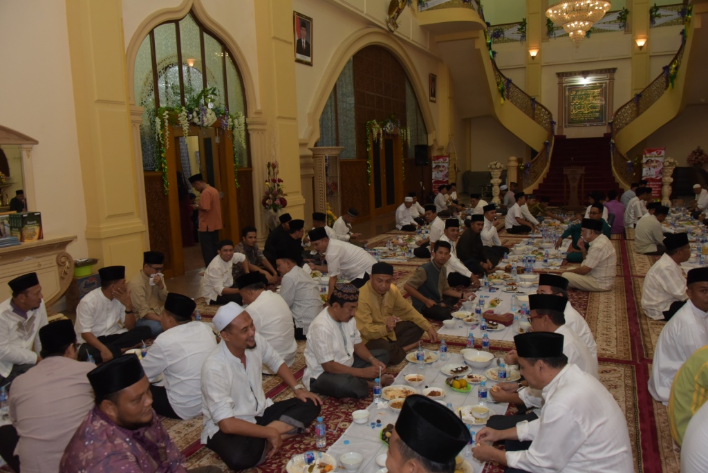 Bupati Amril Sampaikan Niat Rayakan Idul Fitri di Kediaman Pribadi