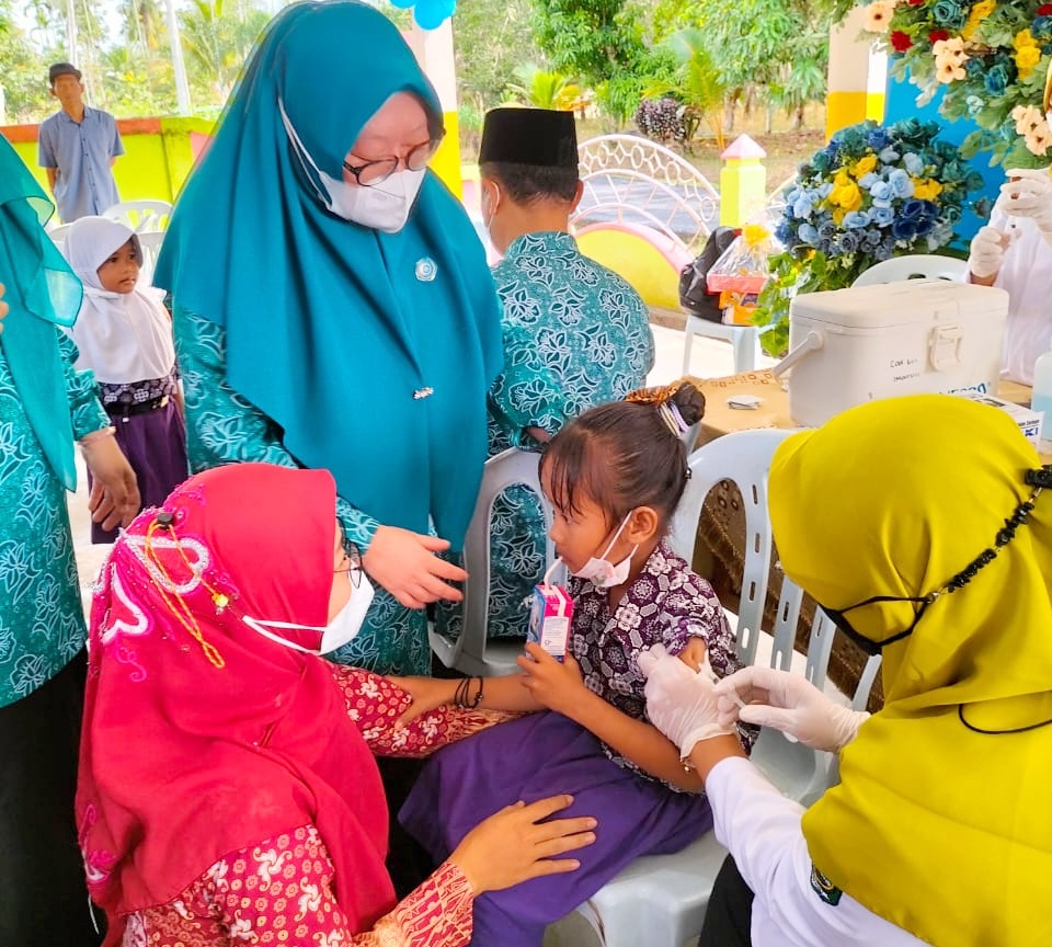 Siti Aisyah Dorong Orang Tua Agar Anak Ikut Imunisasi