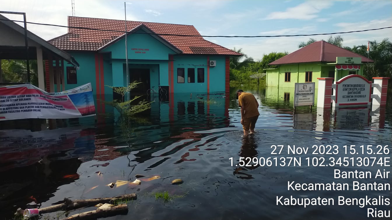 Sekitar 900 Rumah Pada Lima Desa di Kecamatan Bantan Tergenang Banjir