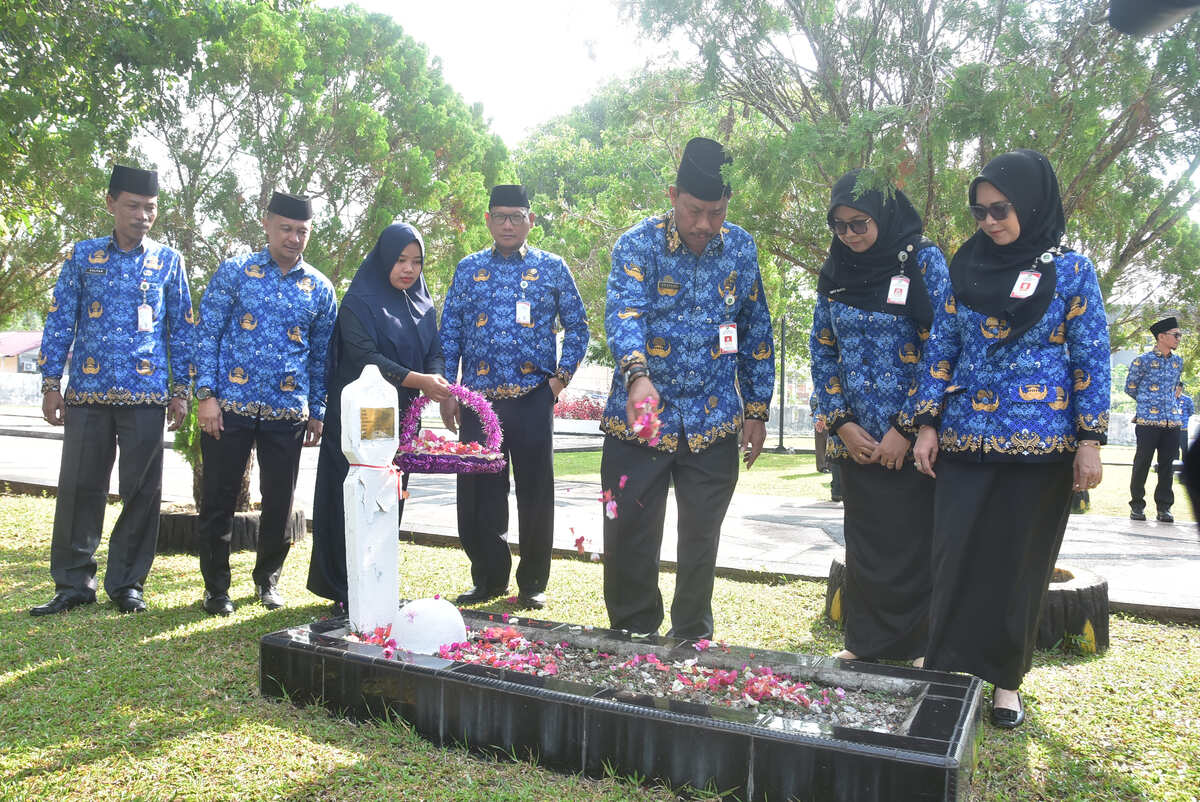 Ed Efendi Pimpin Ziarah Pahlawan, Simbol Kesinambungan Perjuangan ASN Bengkalis