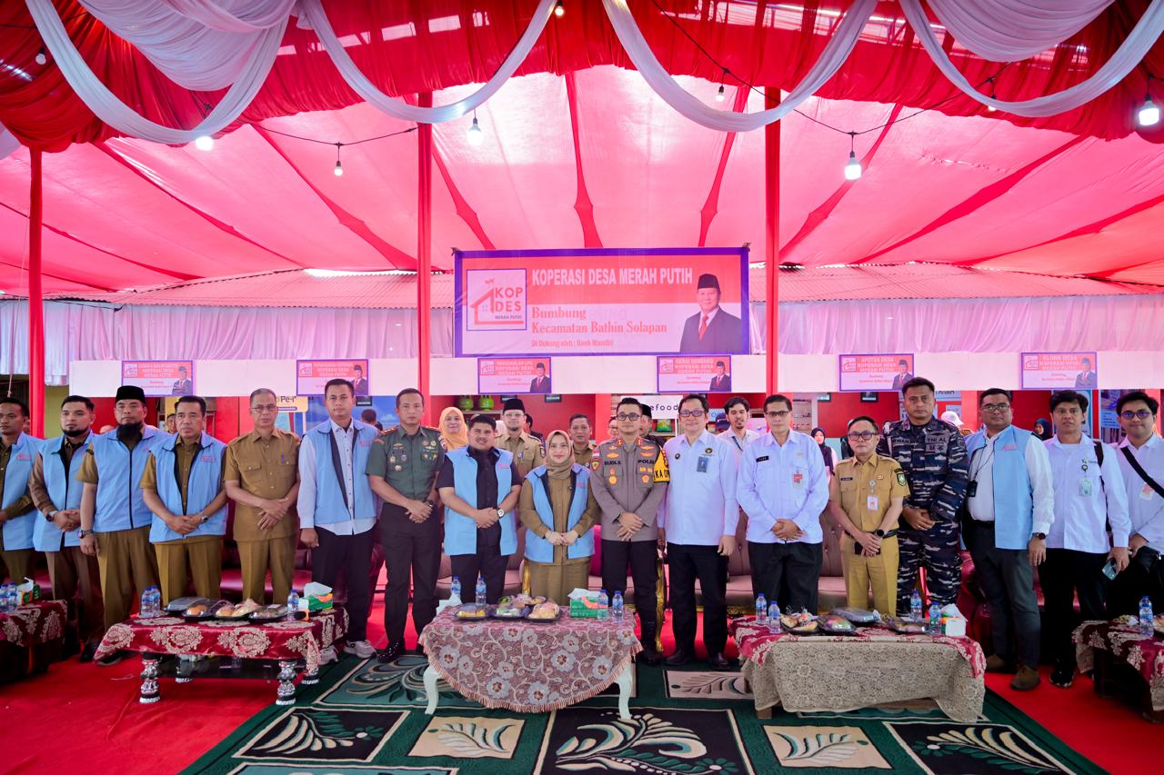 https://diskominfotik.bengkaliskab.go.id/asset/berita/original/66986255934-koperasimerahputih.jpg