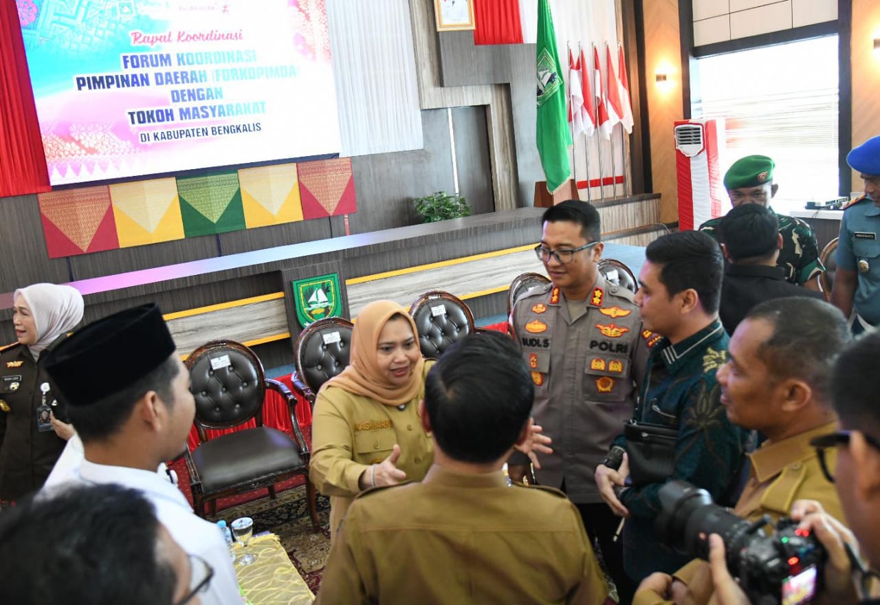 https://diskominfotik.bengkaliskab.go.id/asset/berita/original/69821820445-img-20250915-wa0002.jpg