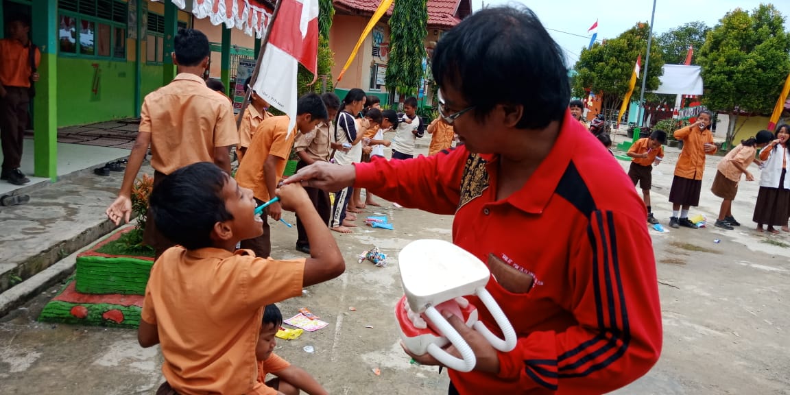 Masyarakat Titi Akar Sambut Antusias Program Pelayanan Kesehatan Bergerak