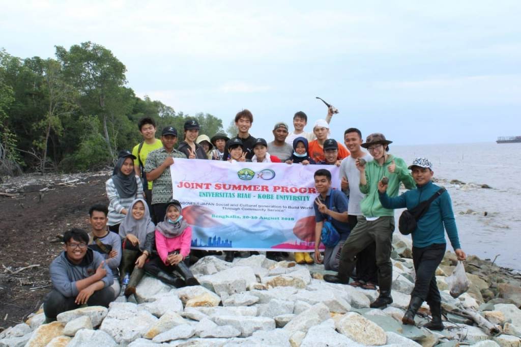 20 Mahasiswa UR dan Kobe University Jepang Laksanakan JSP di Bukit Batu