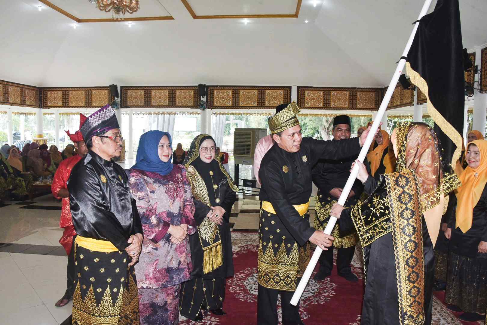 Puan LAM-R Bengkalis Resmi Dilantik, Bupati Hj. Kasmarni Ucapkan Tahniah dan Ajak Perkuat Peran Perempuan