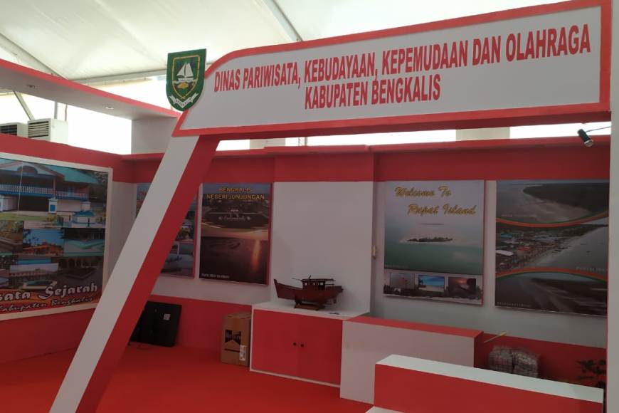 Tampil dengan “Warna Kemerdekaan”, Stand Disparbudpora Bengkalis Ikut Semarakkan Riau Expo 2019