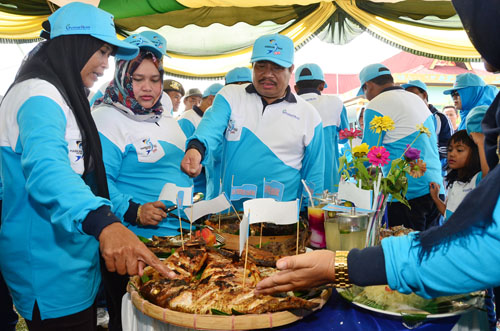 Minggu, Ada Doorprise di Lapangan Tugu 