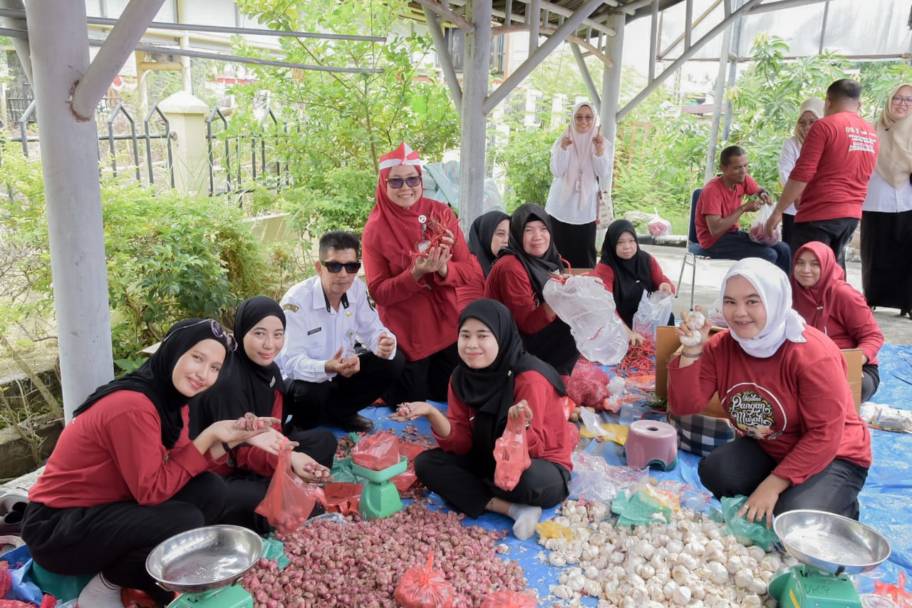 Semarak HUT ke-81 RI, Gerakan Pangan Murah Diserbu Masyarakat