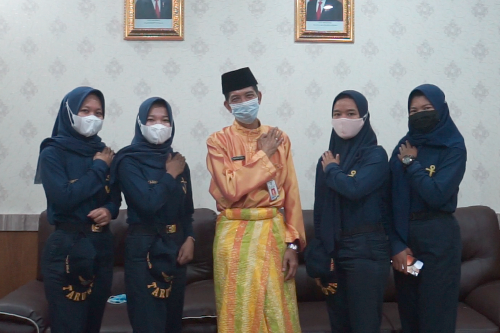Kadis Johansyah Terima Kunjungan Silaturahim 4 Mahasiswi Politeknik Negeri Bengkalis