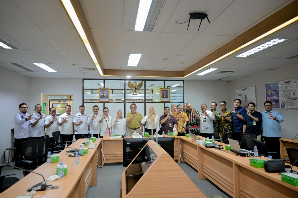 Hadiri Rakor KKKS, Bupati Kasmarni Komitmen Tingkatkan Kerjasama Pengelolaan Sumber Daya Energi