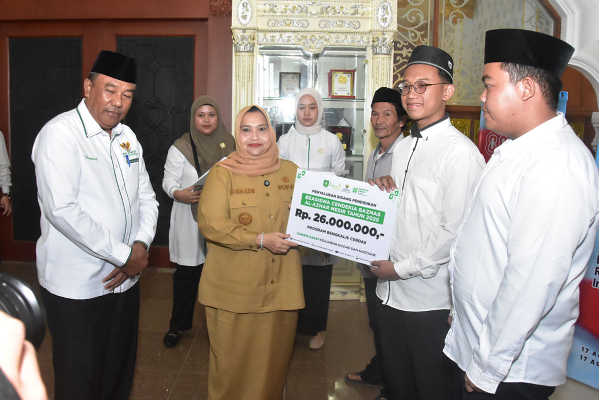 https://diskominfotik.bengkaliskab.go.id/asset/berita/original/80384224938-beasiswa-baznas-bengkalis.jpg
