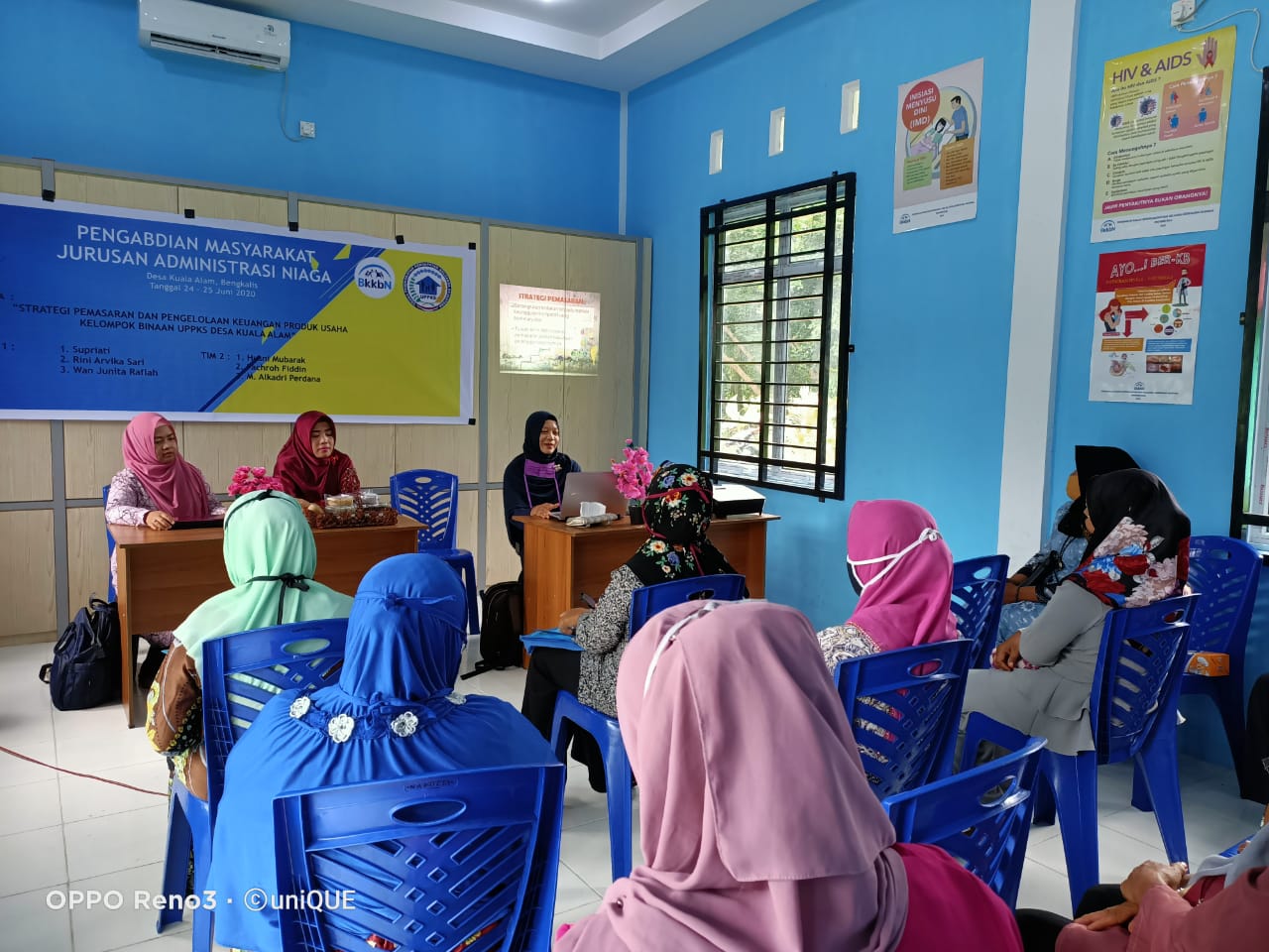 Polbeng Berikan Pelatihan Strategi Pemasaran dan Keuangan Kepada UPPKS Desa Kuala Alam