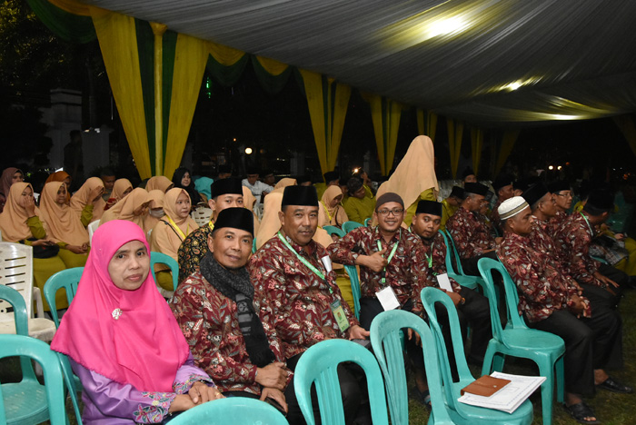 Kafilah Bengkalis Hadiri Malam Ta’aruf MTQ Provinsi Riau di Balai Bupati Kampar