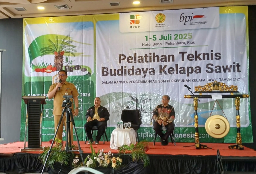 https://diskominfotik.bengkaliskab.go.id/asset/berita/original/82081484327-img_20250701_211353.jpg