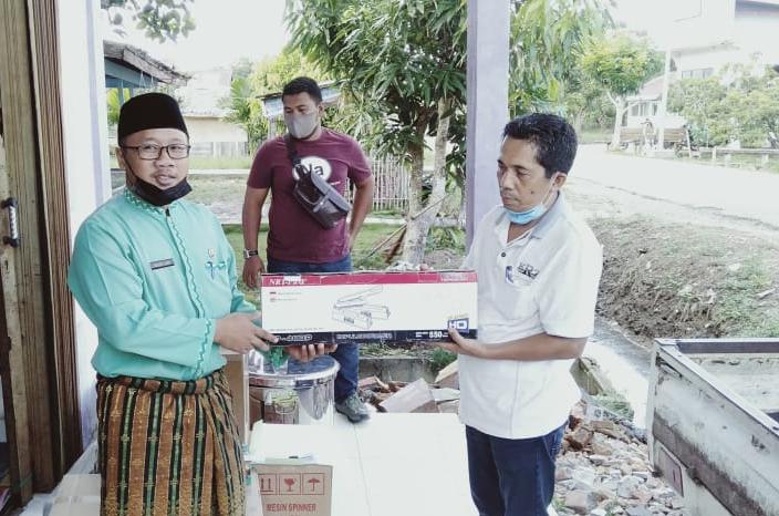 DKP Bengkalis dan DPTPH Riau Kerjasama Berikan Alat Pengolah Pangan Lokal Kepada Kelompok Usaha
