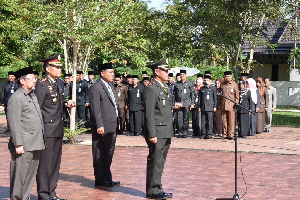 Dandim 0303/Bengkalis Pimpim Ziarah Rombongan ke TMP Kesuma Kesatria