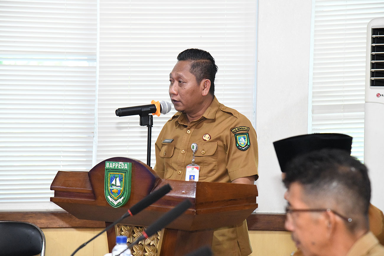 https://diskominfotik.bengkaliskab.go.id/asset/berita/original/87310791050-ermanto-2.jpg