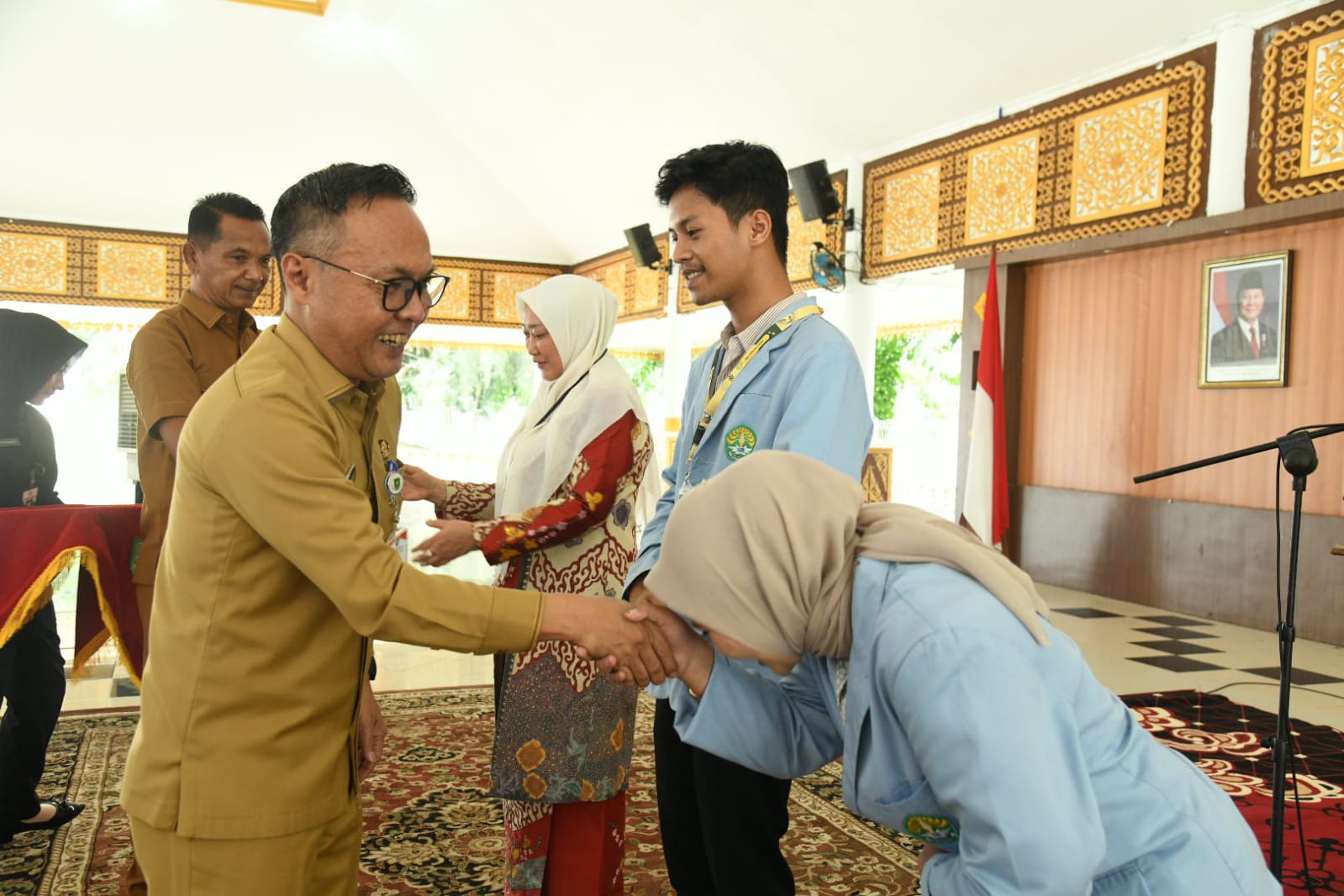 Terima 485 Mahasiswa Kukerta UNRI, Bupati Bengkalis Harap Jadi Agen Perubahan di Masyarakat
