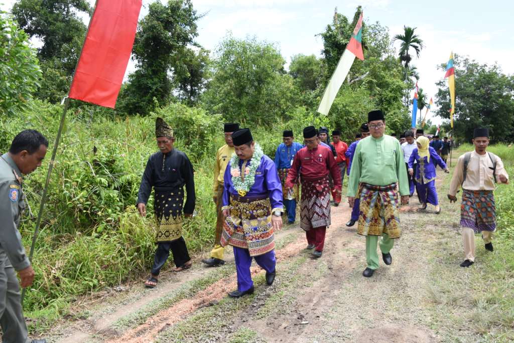 Bupati Bengkalis Disuguhkan Sejarah Singkat