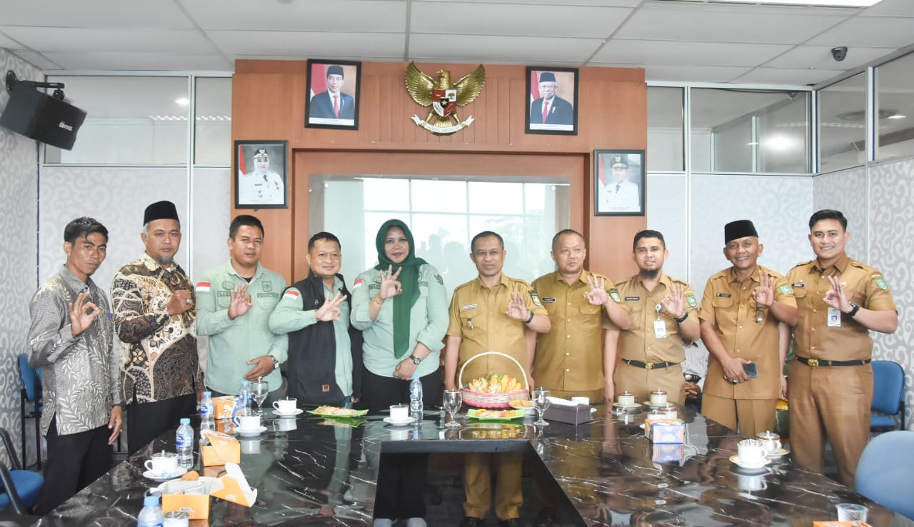 Audiensi Pengprov-Riau, Bupati Bengkalis Dukung Pembentukan PPDI dan Program Kuliah Perangkat Desa 