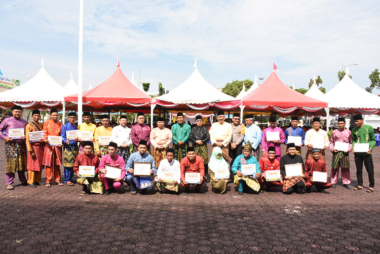 Pangkalan Jambi Juara Colok, Masjid Mubarok Senggoro Juara Pawai Takbir 