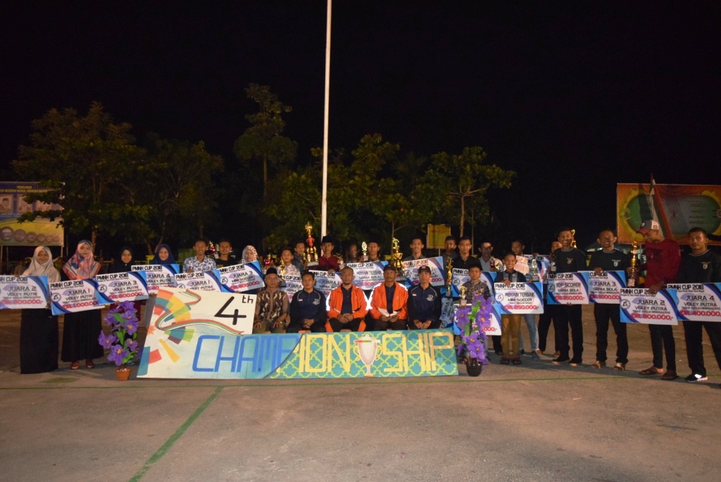 Pimpinan Pondok Tutup Acara PMNH Junior Cup