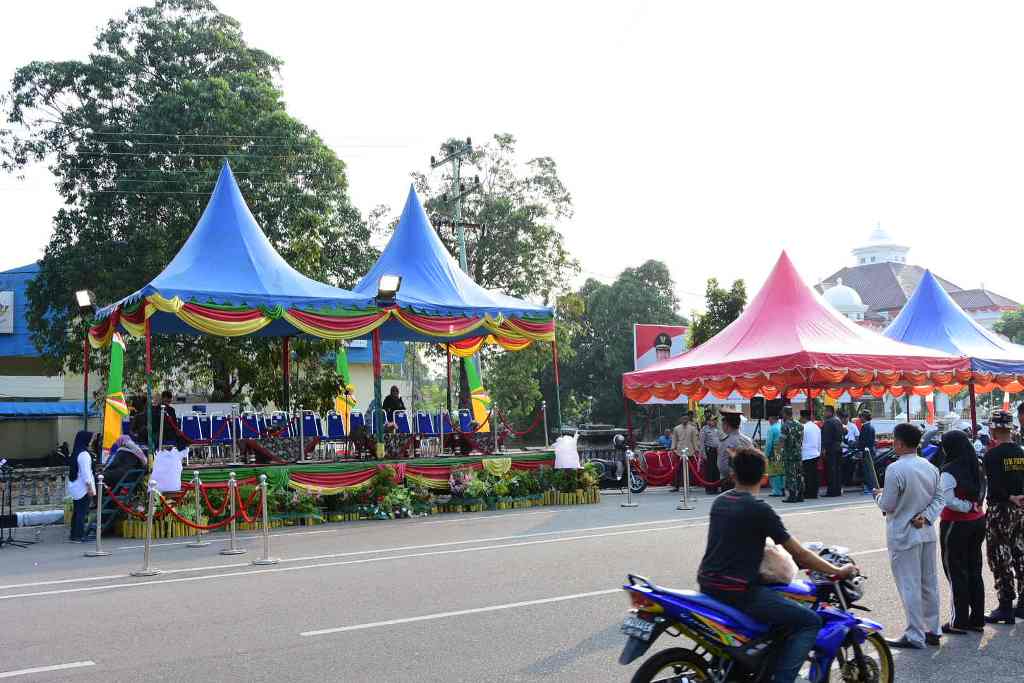 Malam Ini Bupati Amril Mukminin Akan Lepas Ribuan Peserta Pawai Obor