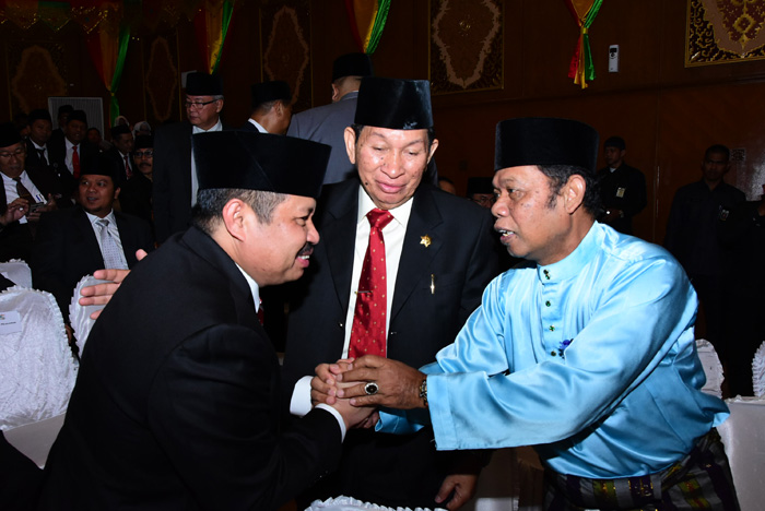 Bupati Amril Ucapkan Terima Kasih ke Anggota DPRD Provinsi Riau Masa Jabatan 2014-2019
