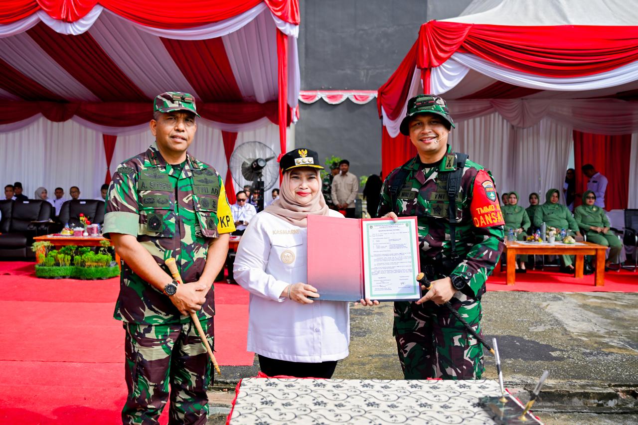 Bupati Kasmarni Tekankan Semangat Gotong Royong saat Membuka TMMD ke-128 di Pinggir