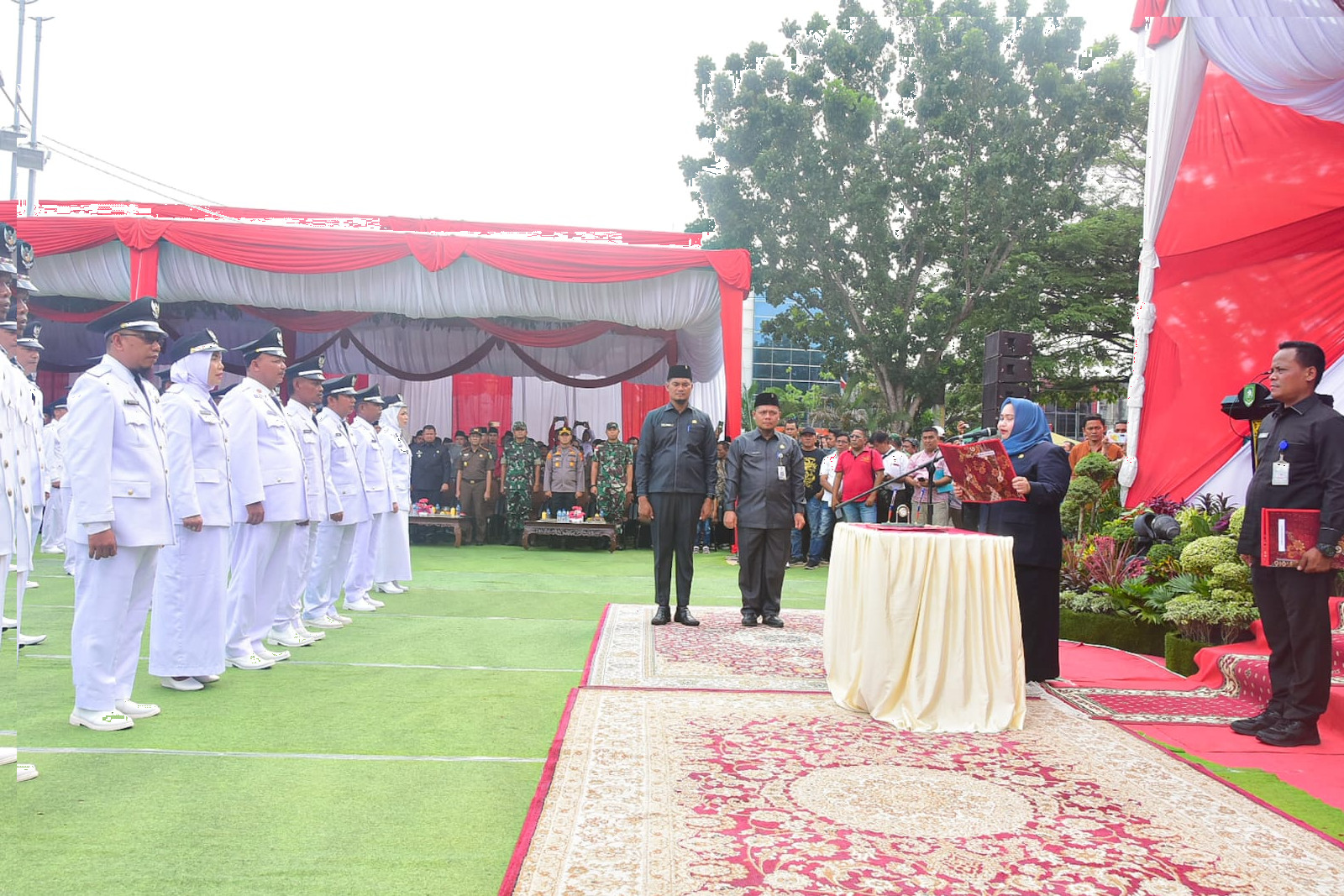 Bupati Bengkalis Lantik Dan Ambil Sumpah 92 Penjabat Kepala Desa