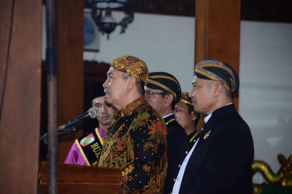 Ketua Umum Pamor Riau H.Bagus Santoso dan Gubernur Riau H. Syamsuar.