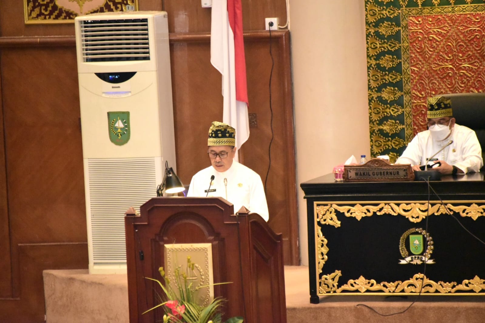 Rapat paripurna DPRD Riau sempena hari jadi ke-65 Provinsi Riau