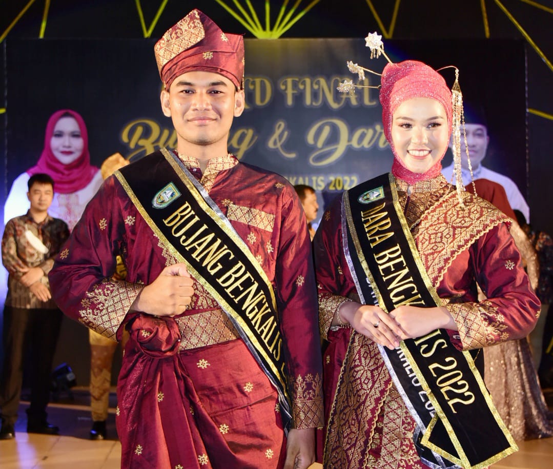 Muhammad Gunawan dan Dinda Rahmi Terpilih Sebagai Bujang dan Dara Bengkalis 2022
