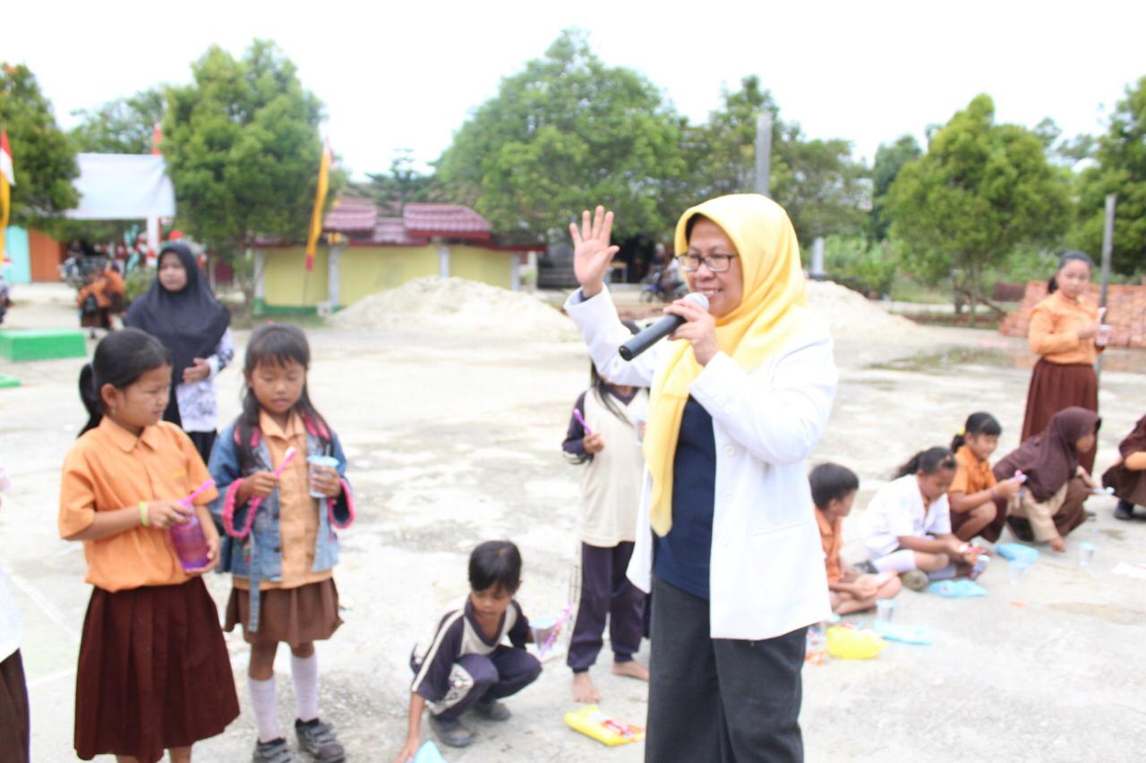 Penyuluhan kesehatan pada anak-anak sekolah dasar