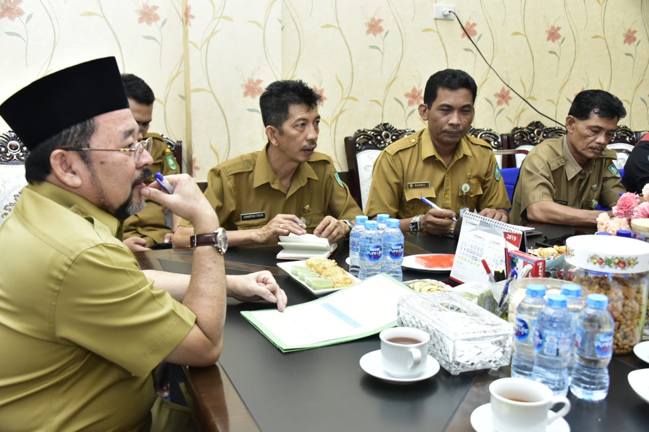 Rapat pemantapan PPID bersama Sekretaris Daerah Bengkalis Bustami