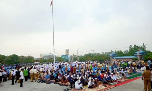 Sholat Istisqo di Kecamatan Bukit Batu, kemarin